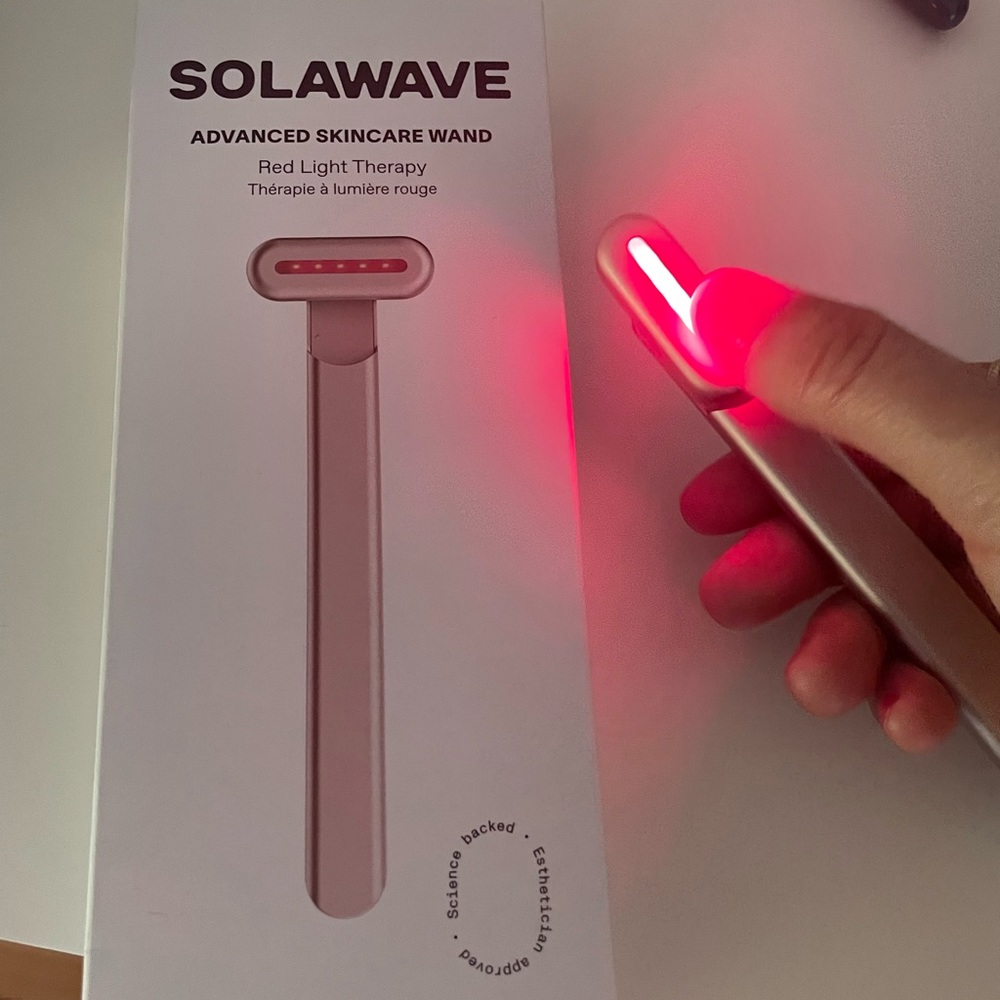 Solawave 4-in-1 radiant renewal skincare wand